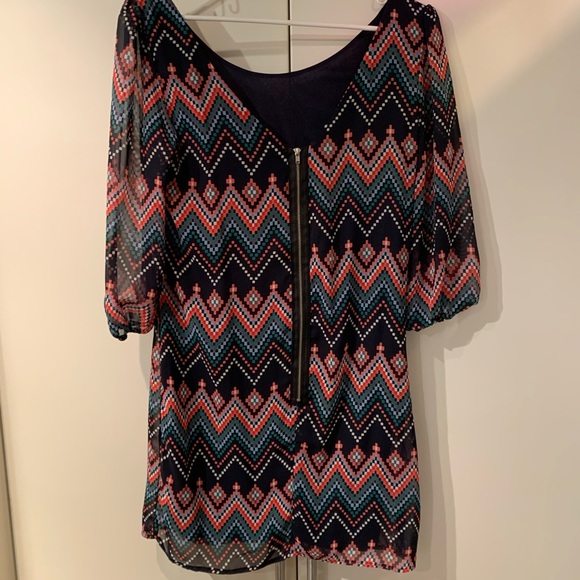 Patterned Dress - Picture 3 of 3